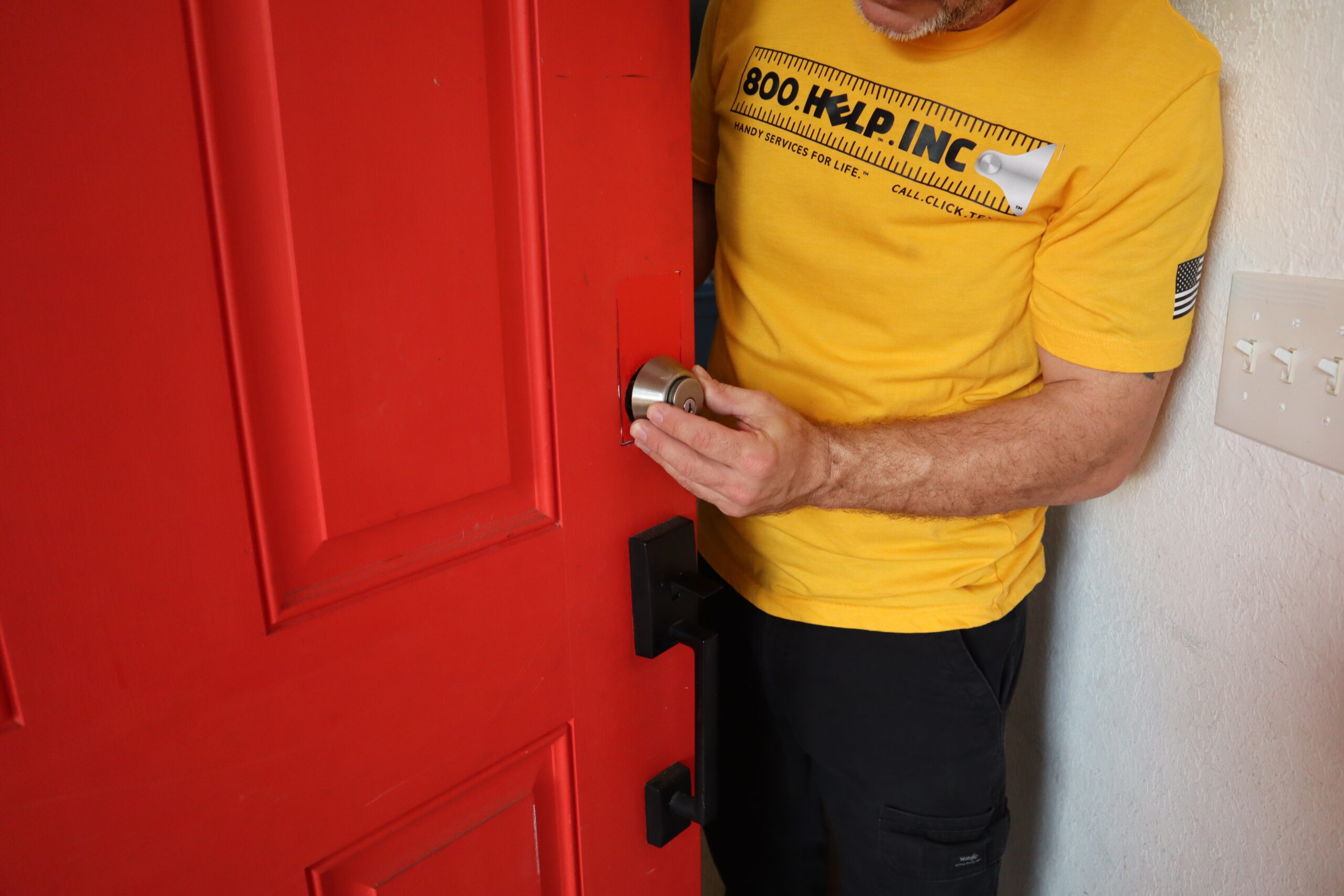 Handyman lock installation